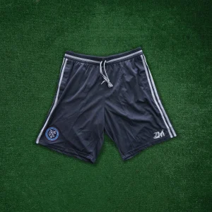 7 V 7 Shorts
